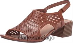 Clarks Sandalia de tacón caroleigh star para mujer de piel color canela clarks ZHDD042254 mujer cuero marrón